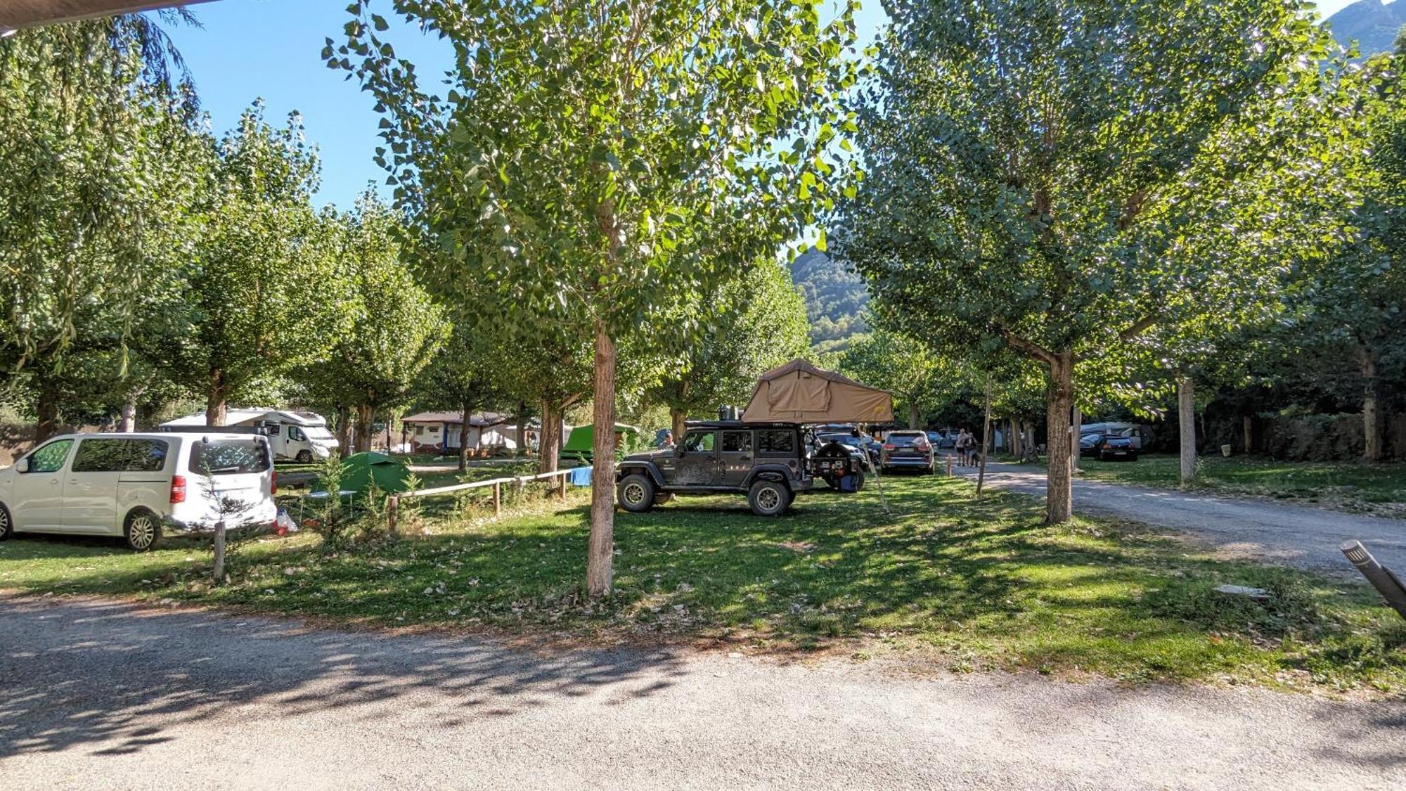 Camping Llavorsi Ngoại thất bức ảnh