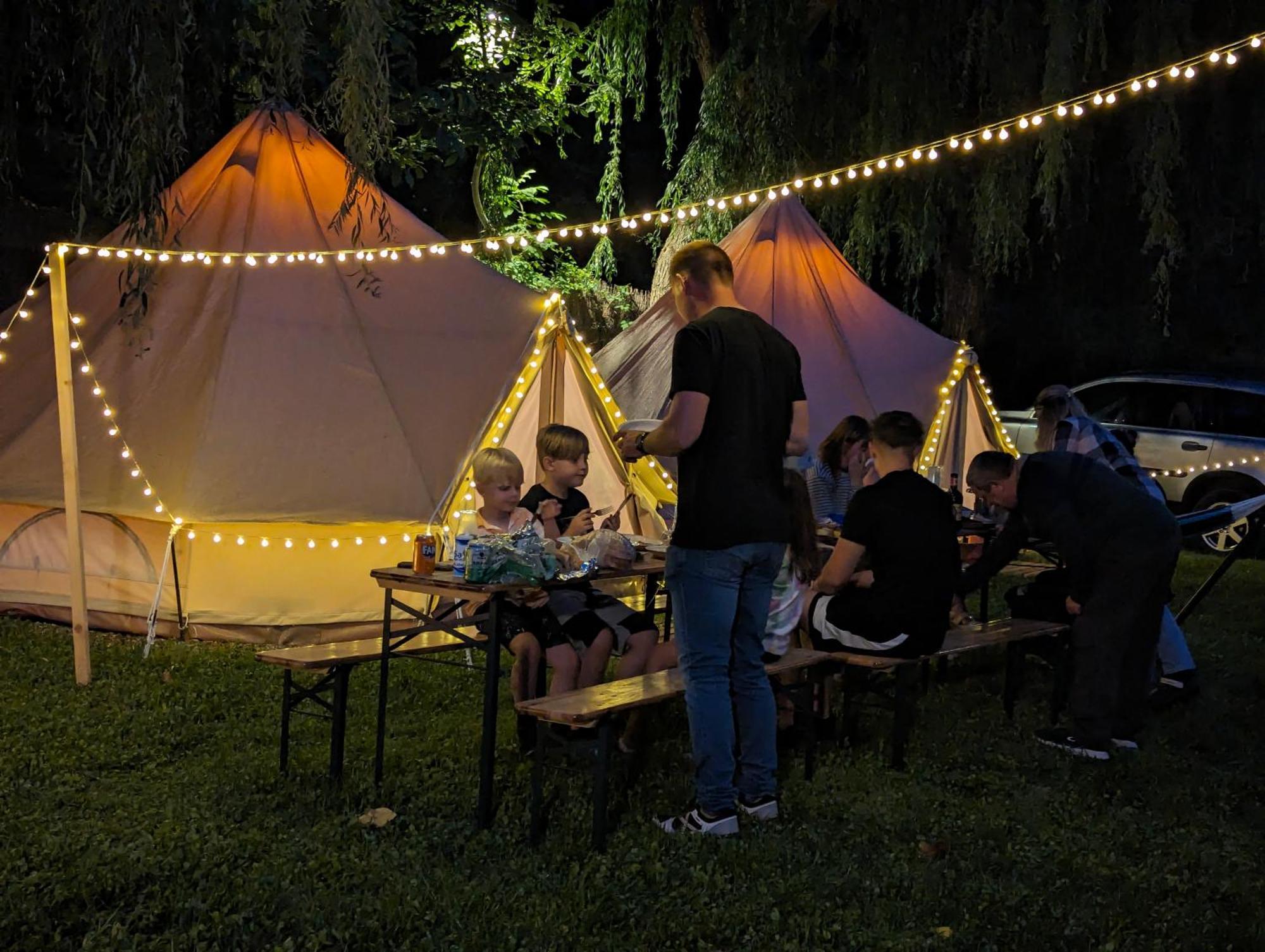 Camping Llavorsi Ngoại thất bức ảnh